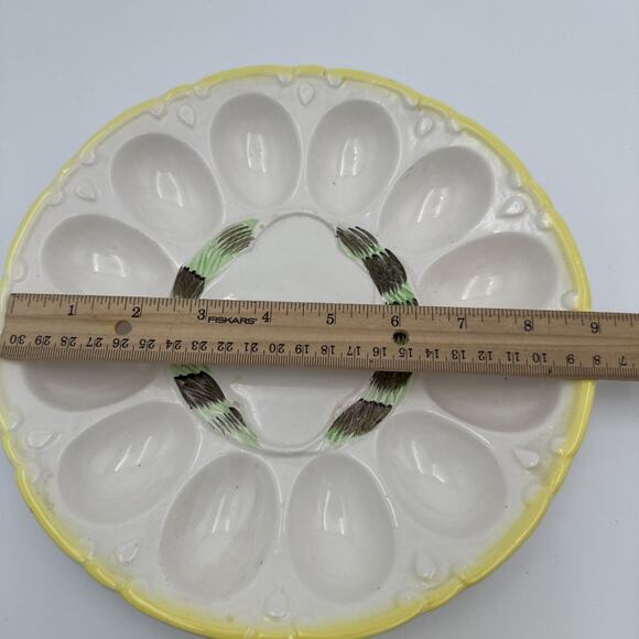 Vintage 1950's Chick Deviled Egg Cheese Platter With Salt Pepper Shakers - Picture 3 of 8